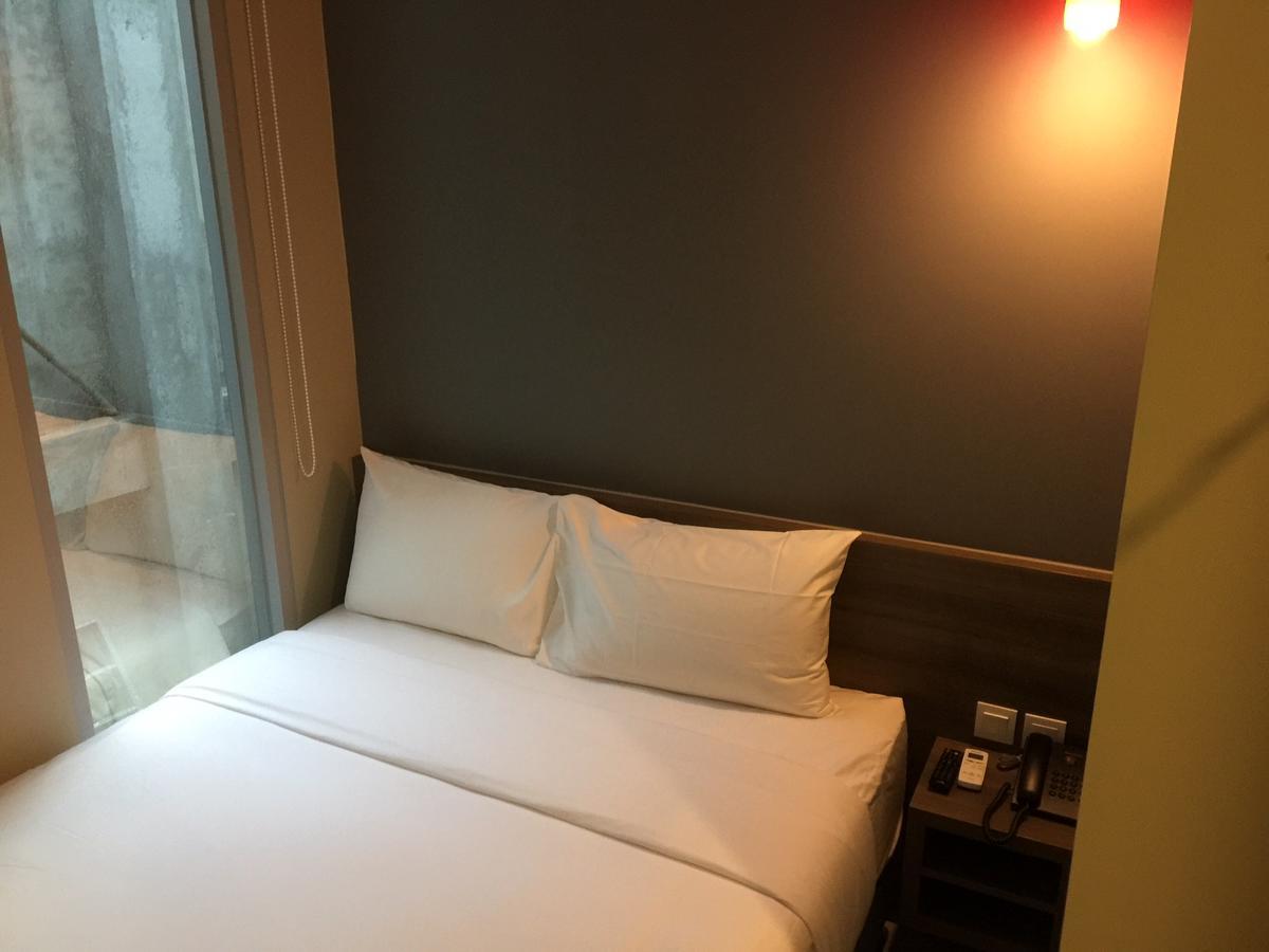 U Stay Hotel Tebet Jakarta Bagian luar foto