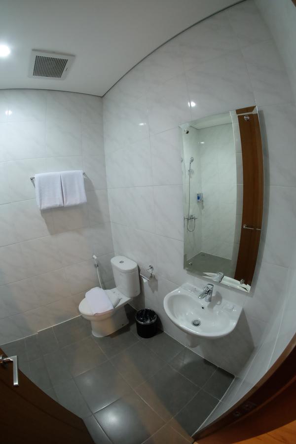 U Stay Hotel Tebet Jakarta Bagian luar foto