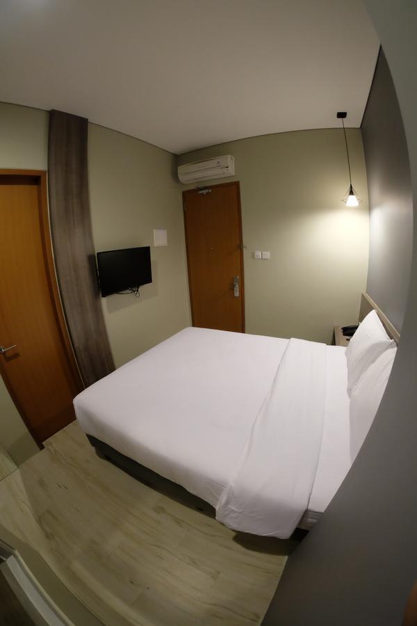 U Stay Hotel Tebet Jakarta Bagian luar foto